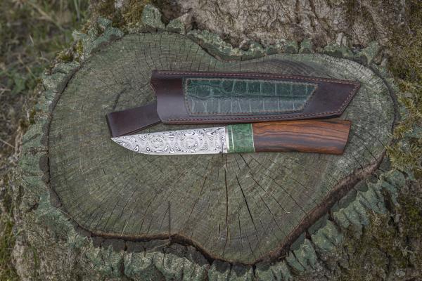 Un couteau de chasse